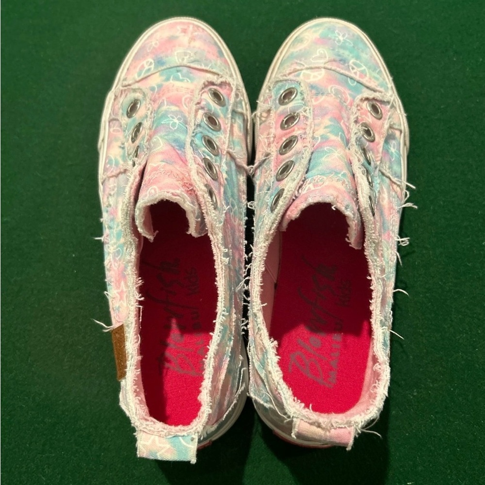 Colorful Kids Sneakers with Frayed Design